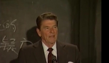 1984年美国时任总统里根在复旦大学演讲